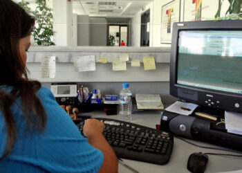 Τέλος τα μετρητά στις εφορίες: Πώς θα γίνονται πλέον οι συναλλαγές -Οι 2 τρόποι