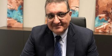 Θετικός στον κορωνοϊό ο Εξαδάκτυλος – Δεν είχε κάνει ακόμη την δεύτερη δόση του εμβολίου