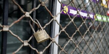 Επιστρεπτέα προκαταβολή 5: Τα κριτήρια που θα αφήσουν εκτός χιλιάδες δικαιούχους