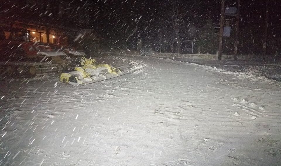 ΤΩΡΑ: Πυκνή χιονόπτωση στη Φλώρινα (ΦΩΤΟ-BINTEO)