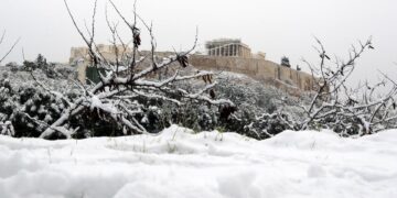 Καιρός – Μαρουσάκης: Τρεις διαδοχικές κακοκαιρίες και χιονιάς όπως το 2002