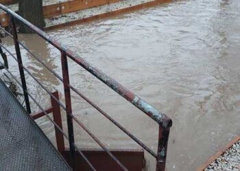 Καρυοχώρι: Μήνυμα κατοίκου: «Αυτή είναι η εικόνα του ποταμιού μας σήμερα. Δεν μπορέσαμε να κάνουμε ένα φράγμα…Νερό με το οποίο θα μπορούσαμε να αρδεύσουμε τα χωράφια μας»