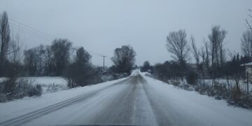 Φωτό αναγνώστη: Η κατάσταση του οδικού δικτύου στην Κοζάνη -περιοχή Κασλάς