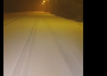 VIDEO από την παλιά Εθνική Οδό Κοζάνης – Θεσσαλονίκης (ύψος Κοιλάδας) με κάτασπρο τοπίο!