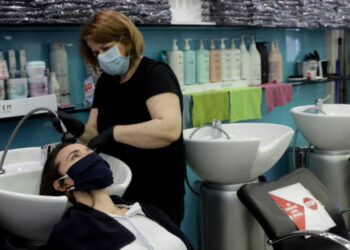 Γεωργιάδης: Το δίωρο sms δεν ισχύει για τα κομμωτήρια -Την άλλη εβδομάδα αποφάσεις για κυνήγι και ψάρεμα και για τα πρακτορεία ΟΠΑΠ