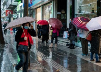 Άνοιγμα καταστημάτων: Πράσινο φως από τους λοιμωξιολόγους – Ανοίγουν παντού με click in shop – Μόνο με click away στις «κόκκινες» περιοχές