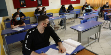 Επιστροφή στο σχολείο: Αντίστροφη μέτρηση για την Γ’ Λυκείου