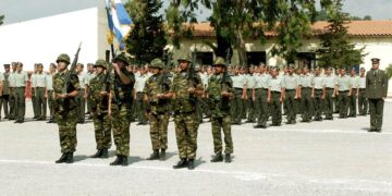 Στρατιωτική θητεία: 12 μήνες από τον Μάιο παντού – Ποιοι θα κάνουν 9μηνο