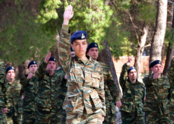 Στρατιωτική θητεία: 12 μήνες από τον Μάιο παντού – Ποιοι θα κάνουν 9μηνο