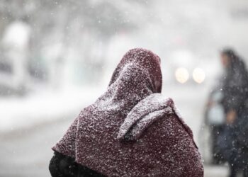 Καιρός : Διαδοχικά κύματα κακοκαιρίας θα «σαρώσουν» τη χώρα – Πού θα είναι πιο έντονα τα φαινόμενα