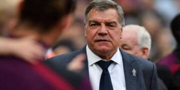 Η πλάκα στον Big Sam και η κατάρα του Ρότζερς