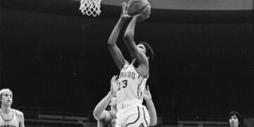 Ο Ομπάμα με το 23, ο Ρίγκαν στο σπικάζ…