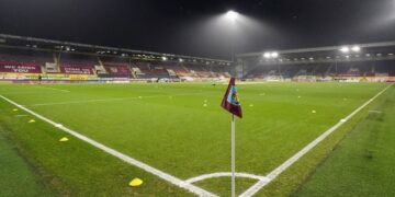 Το μυαλό στη Λίβερπουλ, το σώμα… στην Μπέρνλι για τη Γιουνάιτεντ