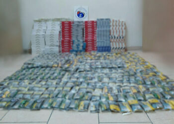 Συνελήφθησαν δύο άτομα στην Πτολεμαΐδα που είχαν στη κατοχή τους  4.407 αφορολόγητα πακέτα τσιγάρων και 24 κιλά και 450 γραμμάρια λαθραίου καπνού