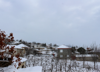 Υπέροχες εικόνες από την χιονισμένη Ερμακιά