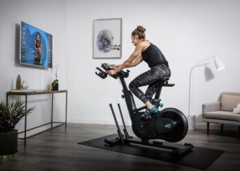 4 Tips για να χάσετε βάρος χρησιμοποιώντας στατικό ποδήλατο