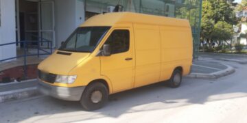 Η ανακοίνωση της αστυνομίας για τη σύλληψη δύο ατόμων σε περιοχή της Κοζάνης που μετέφεραν παράνομα με φορτηγάκι 22 αλλοδαπούς