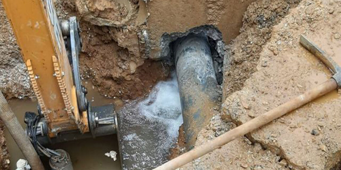 Άμεση διακοπή υδροδότησης στην πόλη του Άργους Ορεστικού, λόγω σοβαρής βλάβης σε κεντρικό αγωγό