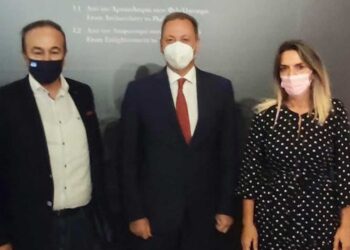 Την καταβολή της προσαύξησης κατά 30% στην αποζημίωση των καλλιεργητών βιολογικών φασολιών Πρεσπών ζήτησαν Γ. Αντωνιάδης και Θ. Πέρκα από τον Υπουργό Ανάπτυξης