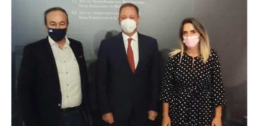 Την καταβολή της προσαύξησης κατά 30% στην αποζημίωση των καλλιεργητών βιολογικών φασολιών Πρεσπών ζήτησαν Γ. Αντωνιάδης και Θ. Πέρκα από τον Υπουργό Ανάπτυξης