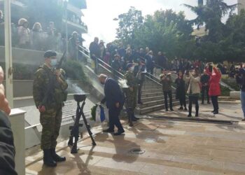 Η επιμνημόσυνη δέηση και οι καταθέσεις στεφάνων για την επέτειο Απελευθέρωσης της Κοζάνης-VIDEO και δηλώσεις