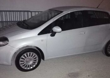 Συνελήφθησαν δύο άτομα σε περιοχή της Κοζάνης, τα οποία μετέφεραν παράνομα με Ι.Χ.Ε. αυτοκίνητο -3- αλλοδαπούς