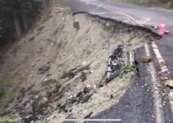 «Αν μπει φωτιά στα Πιέρια δεν θα προλάβουμε να κάνουμε τίποτα»- Κραυγή αγωνίας από το Δήμαρχο Βελβεντού για τους δασικούς δρόμους- Σε άθλια κατάσταση ο δρόμος προς Καταφύγι- VIDEO, Φωτογραφίες