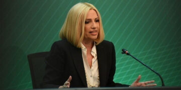 Αναταραχή μετά την αποχώρηση της Φώφης από την κούρσα ηγεσίας -Τι θα γίνει με τις εκλογές στο ΚΙΝΑΛ