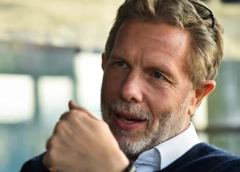 «Βόμβα» Γερουλάνου! Κατεβαίνει υποψήφιος για την ηγεσία του ΚΙΝΑΛ και ζητάει παράταση για συλλογή υπογραφών και επιμήκυνση προεκλογικής διαδικασίας