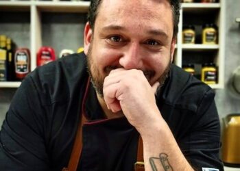 Γιάννης Γιαννίτσας(μάγειρας): «Θα είναι ένας δύσκολος χειμώνας για την εστίαση- Χρειαζόμαστε μαγαζιά και φαγητό με ταυτότητα στη Δυτική Μακεδονία- Στο χέρι μας πως θα κινηθεί η κοινωνία»- VIDEO