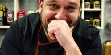 Γιάννης Γιαννίτσας(μάγειρας): «Θα είναι ένας δύσκολος χειμώνας για την εστίαση- Χρειαζόμαστε μαγαζιά και φαγητό με ταυτότητα στη Δυτική Μακεδονία- Στο χέρι μας πως θα κινηθεί η κοινωνία»- VIDEO