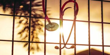 Ηλικιωμένα άτομα και τρέμουλο κινήσεων χαρακτηριστικό νόσου ή γηρατειά;