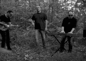 O Σερβιώτης Πέτρος Ιακωβίδης και το συγκρότημα “Black Entechnic” κυκλοφόρησαν το νέο τους τραγούδι: «Για ποια ελευθερία;»