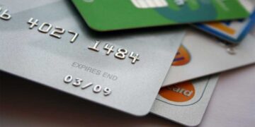 Ηλεκτρονικές απάτες – Κλέβουν κωδικούς τραπεζικών λογαριασμών με email και SMS – Πώς να προστατευτείτε