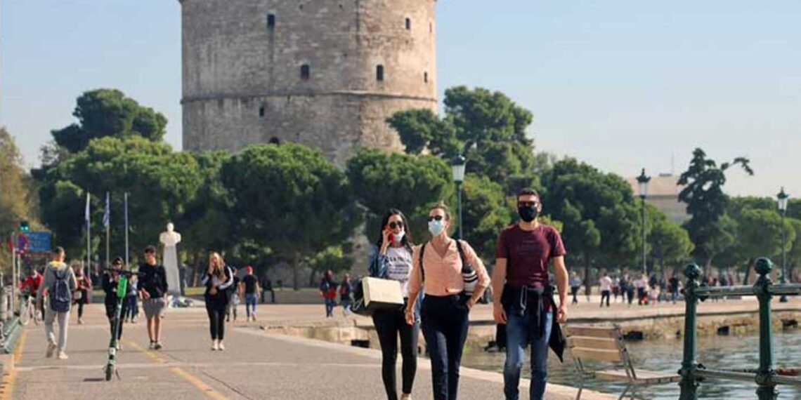 Κορωνοϊός: Οι δύο… Ελλάδες της πανδημίας και της εμβολιαστικής κάλυψης