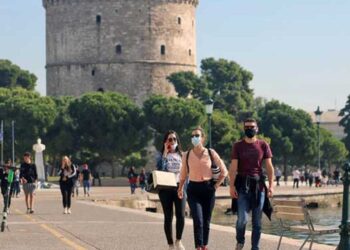 Κορωνοϊός: Οι δύο… Ελλάδες της πανδημίας και της εμβολιαστικής κάλυψης