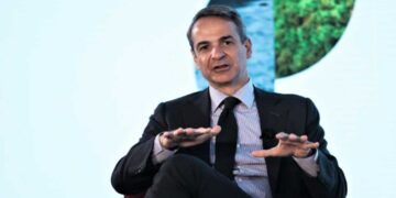 Μητσοτάκης: Οι θέσεις εργασίας που θα δημιουργηθούν στην εποχή μετά τον λιγνίτη θα είναι καλύτερα αμειβόμενες και πιο βιώσιμες από αυτές που έχουν σήμερα