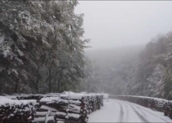 «Άσπρισε» και το Μουρίκι Εορδαίας (βίντεο)