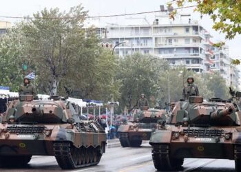 Θεσσαλονίκη: Για 60 λεπτά και μόνο με στρατιωτικά τμήματα η παρέλαση της 28ης Οκτωβρίου