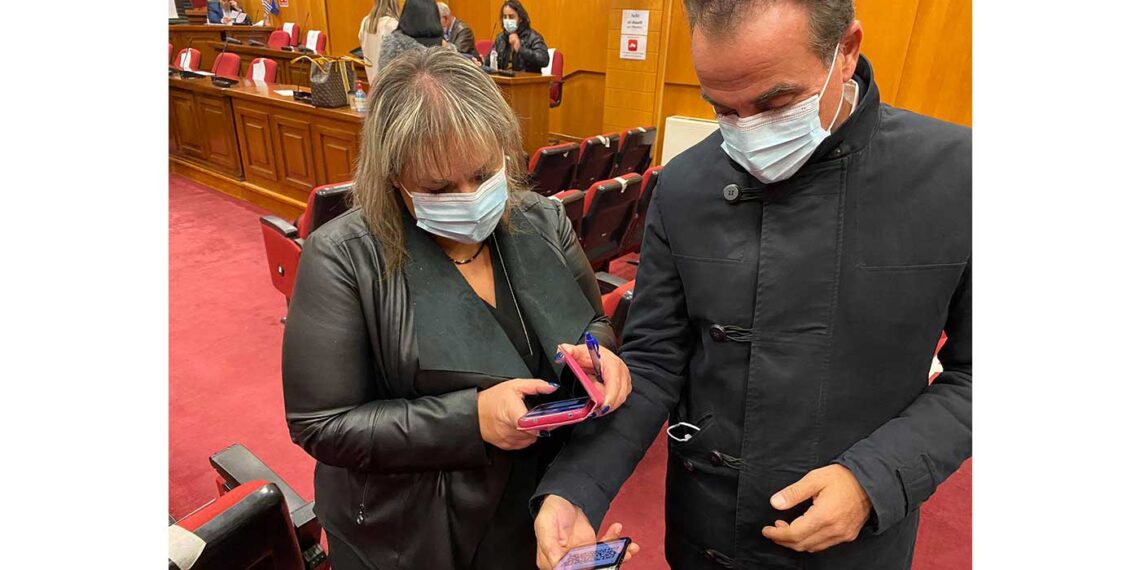 Όλα έτοιμα για το πρώτο δια ζώσης Περιφερειακό Συμβούλιο – Έλεγχος των πιστοποιητικών εμβολιασμού των συμβούλων