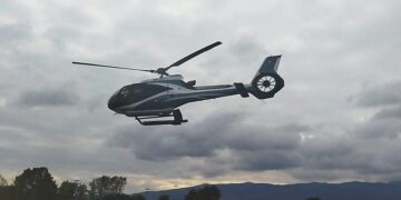 Πετάει προς Πτολεμαιδα για ανεφοδιασμό καυσίμων το ελικόπτερο που χρειάστηκε να προσγειωθεί στην Κοζάνη