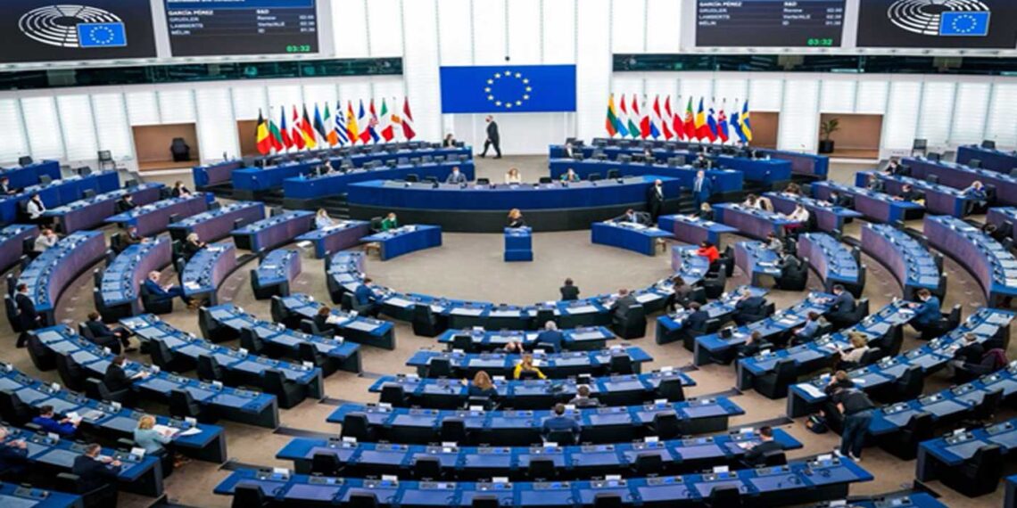 Κάντρι Σίμσον, Επίτροπος Ενέργειας της Ευρωπαϊκής Ένωσης: «Η καλύτερη απάντηση στην πρόκληση των τιμών, είναι να προχωρήσουμε ταχύτερα στις ανανεώσιμες πηγές ενέργειας»