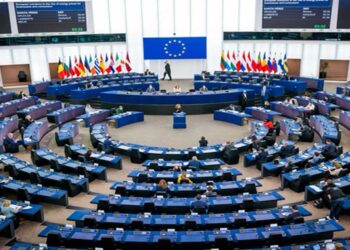 Κάντρι Σίμσον, Επίτροπος Ενέργειας της Ευρωπαϊκής Ένωσης: «Η καλύτερη απάντηση στην πρόκληση των τιμών, είναι να προχωρήσουμε ταχύτερα στις ανανεώσιμες πηγές ενέργειας»