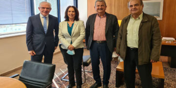 «Καλλιόπη Βέττα: Συνάντηση με τον Πρόεδρο του ΕΛ.Γ.Α. για θέματα των αγροτικών αποζημιώσεων της Π.Ε. Κοζάνης»