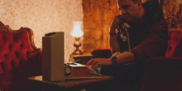 Μπαλαντέρ… (του Ζήση Πιτσιάβα)