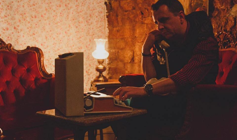 Μπαλαντέρ… (του Ζήση Πιτσιάβα)