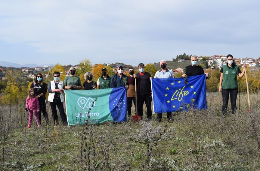 Εθελοντικές δράσεις δεντροφύτευσης στη Δυτική Μακεδονία σε συνεργασία με το ΕΚΕΤΑ στο πλαίσιο του έργου LIFE TERRA