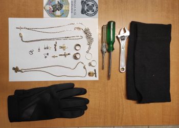 Ανήλικοι έκλεψαν μοτοσικλέτα στη Θεσσαλονίκη για να κάνουν κλοπές και διαρρήξεις σε σπίτια στην Πτολεμαΐδα – Οι υποθέσεις εξιχνιάστηκαν άμεσα από το Τμήμα Ασφάλειας Εορδαίας