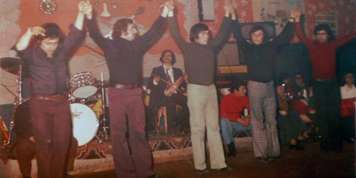 ΚΑΦΕ ΡΩΜΑΝΙΑ: 30 -Απρίλη -1975 Ρέμβη Καλαμαριάς Θεσσαλονίκης  Αναμνήσεις από μία χορευτική τελετουργία… – Γράφει ο Παναγιώτης Μωυσιάδης