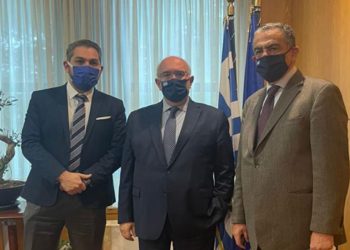 Την προοπτική περαιτέρω ενίσχυσης του δικτύου υδατοδρομίων στην Περιφέρεια Βορείου Αιγαίου εξετάζουν η Hellenic Seaplanes με τον Μ. Παπαδόπουλο και τον Χ. Αθανασίου